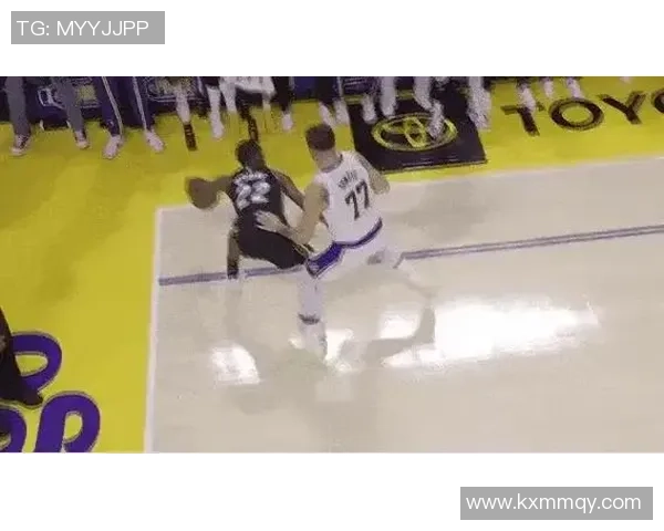 湖人对决热火精彩直播尽在腾讯平台全程跟踪赛事动态与分析